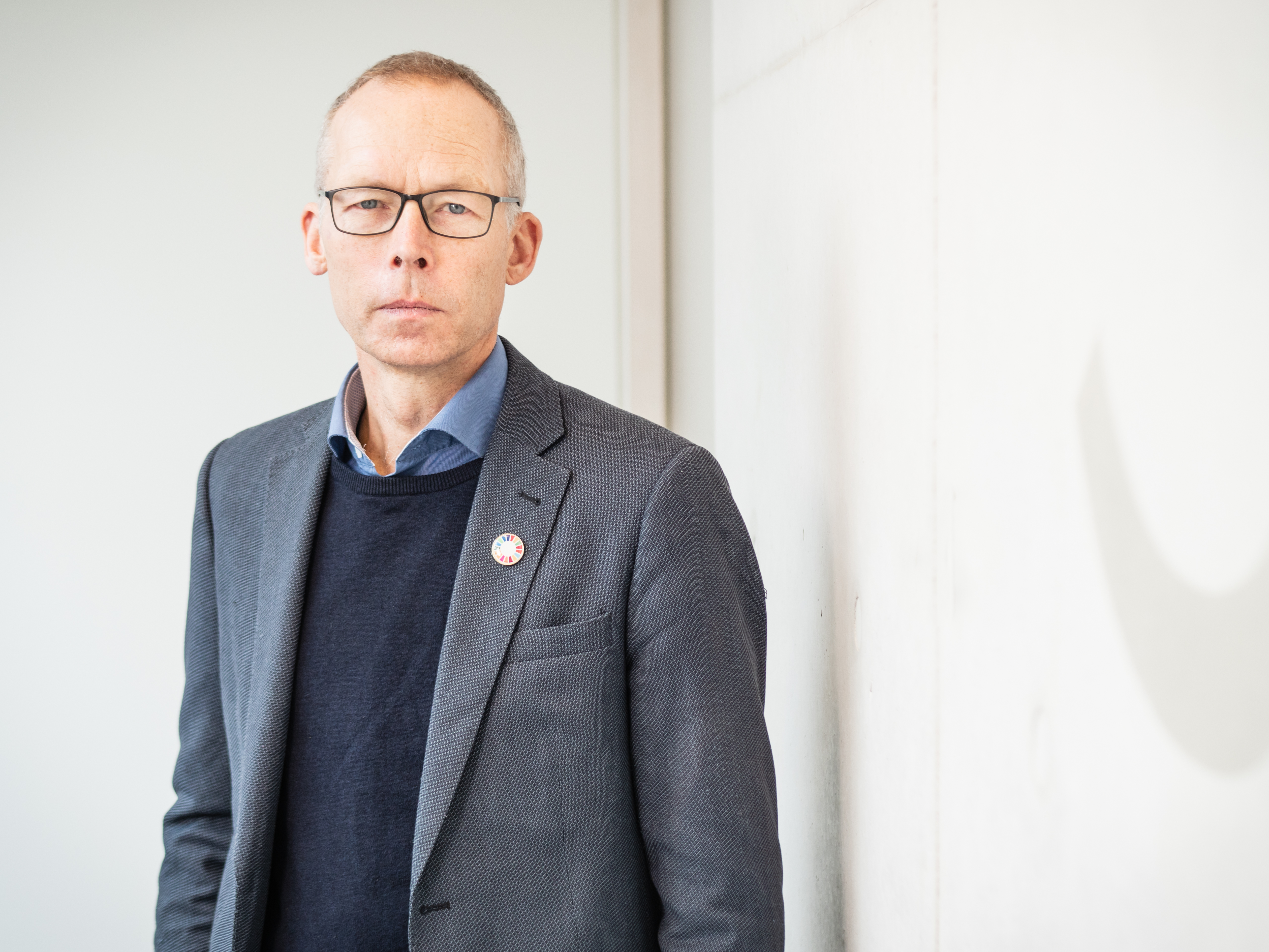 "Ein herausragendes Beispiel für engagierte Führung im Bereich der globalen Gesundheit": Johan Rockström erhält Virchow-Preis 2024